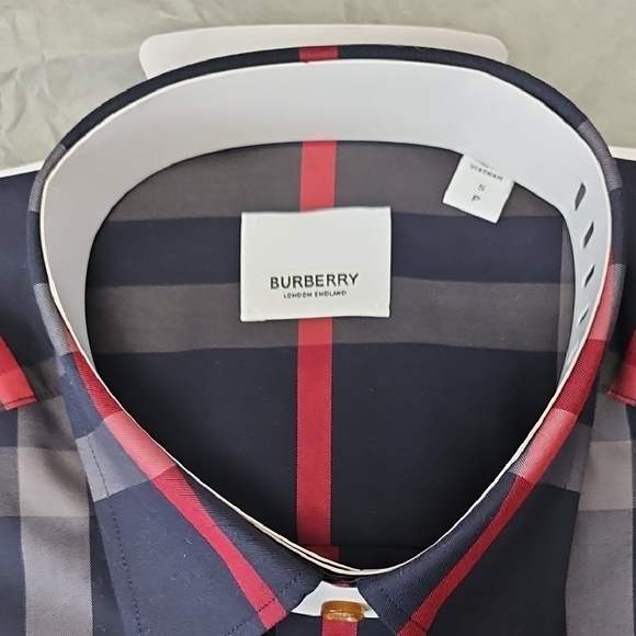 Burberry Blue and Red Casual Button Down Shirt - Picture 2 of 6